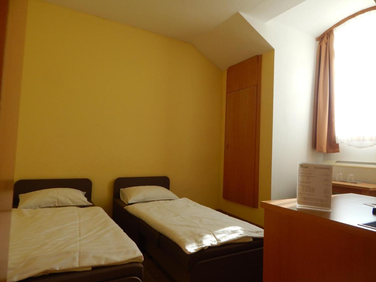 Panorama Hotel Noszvaj Eksteriør bilde