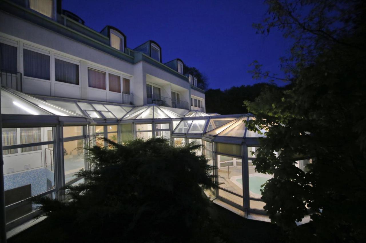 Panorama Hotel Noszvaj Eksteriør bilde